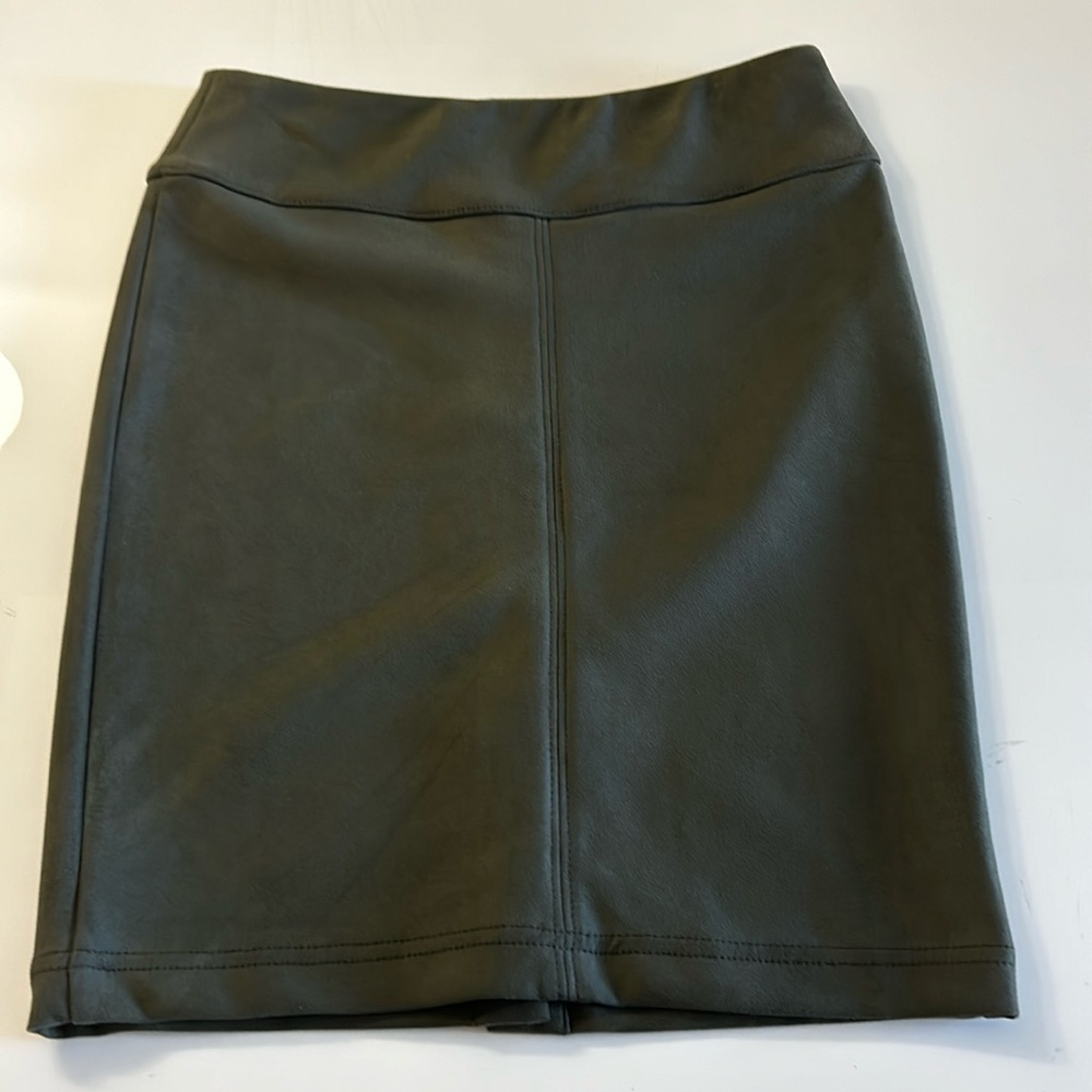 DOLCEZZA forest green skirt NWT size S